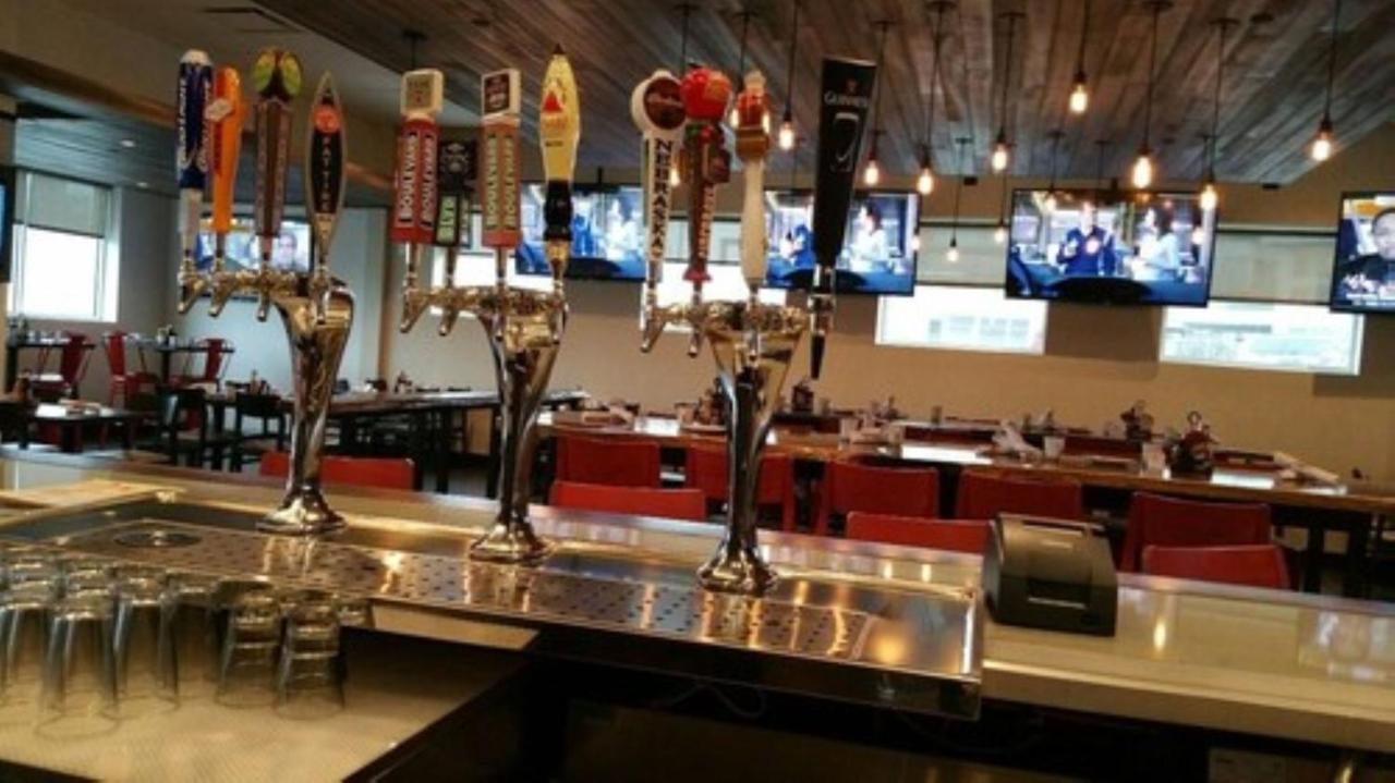 Holiday Inn Omaha Downtown - Waterpark By Ihg エクステリア 写真