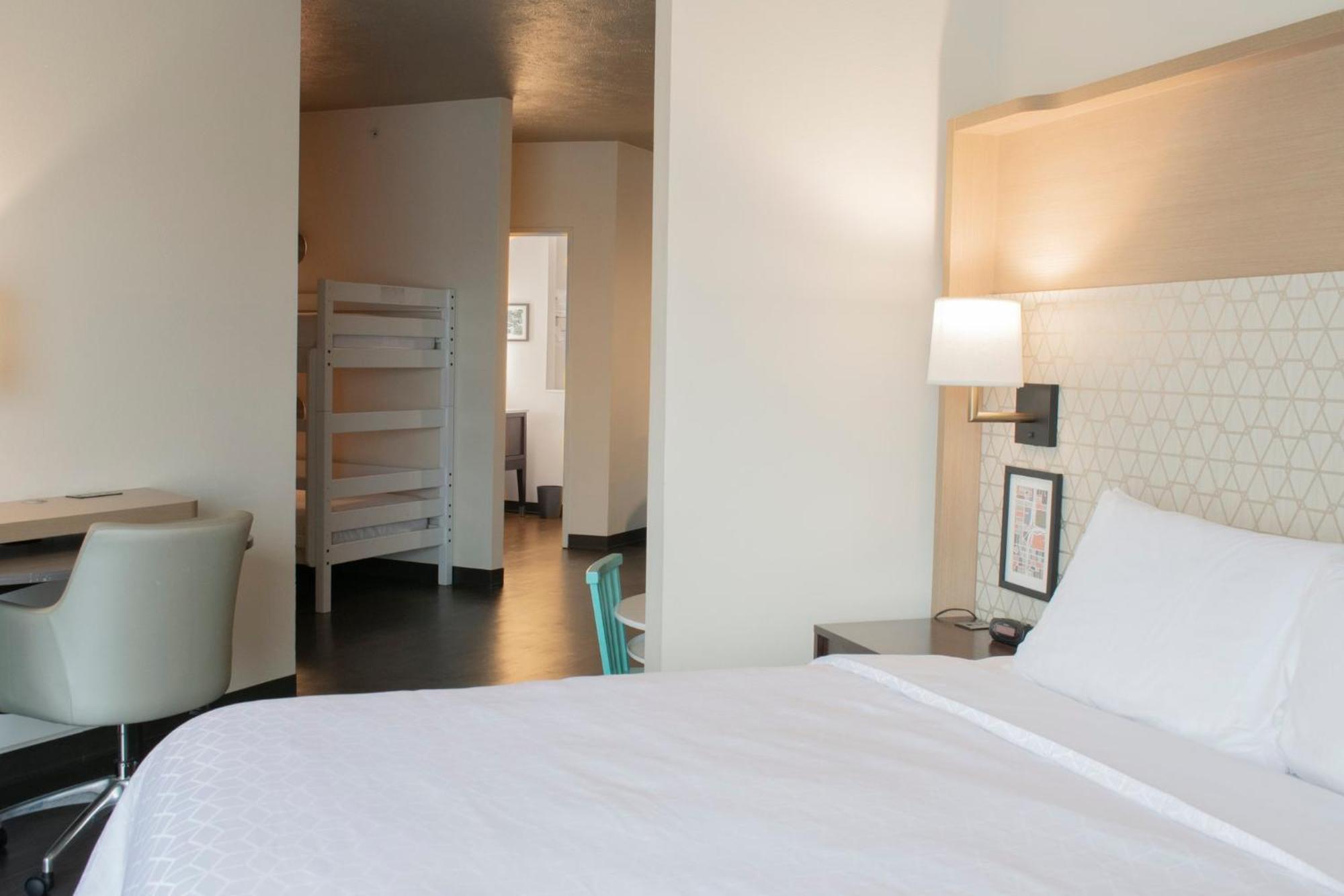 Holiday Inn Omaha Downtown - Waterpark By Ihg エクステリア 写真