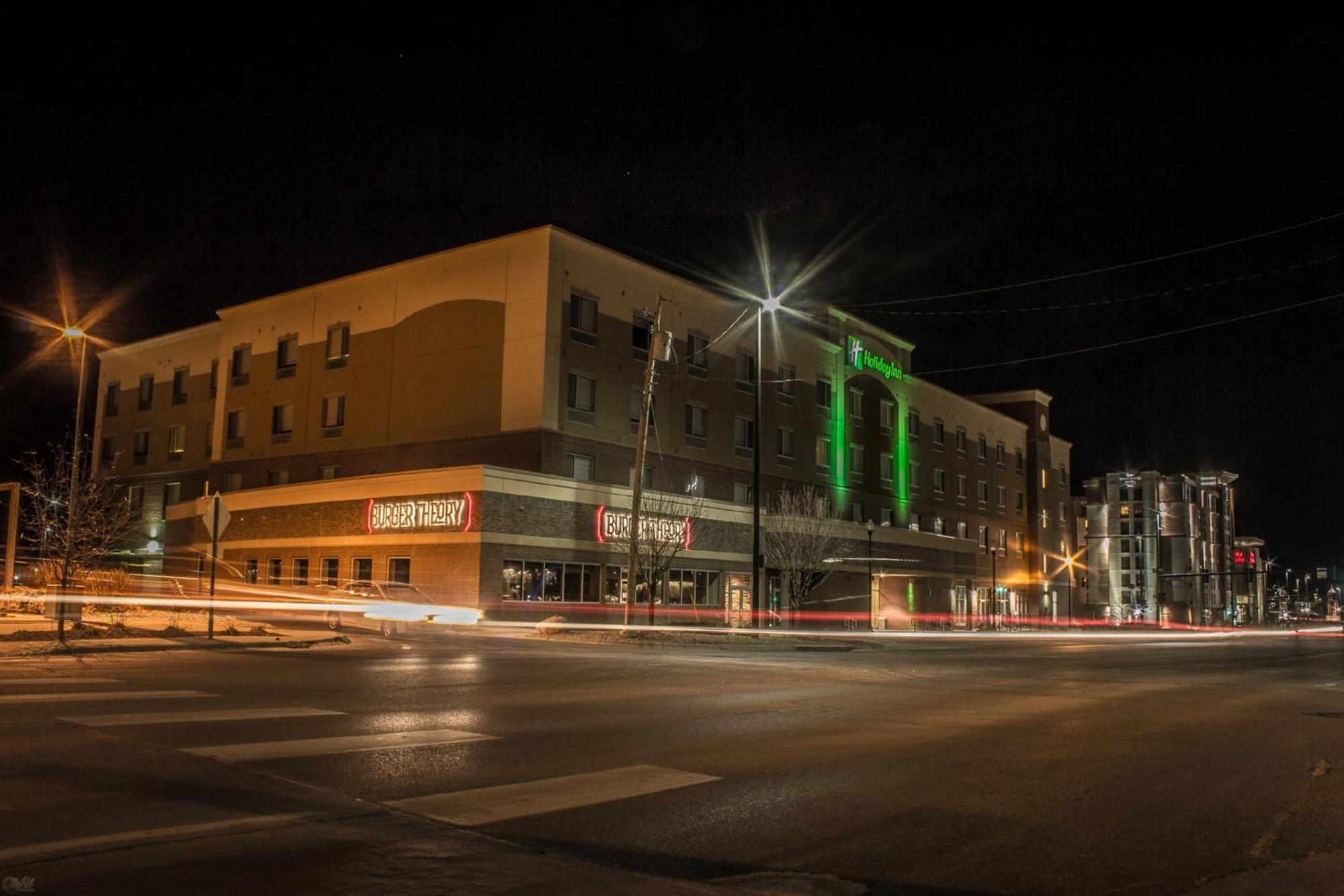 Holiday Inn Omaha Downtown - Waterpark By Ihg エクステリア 写真