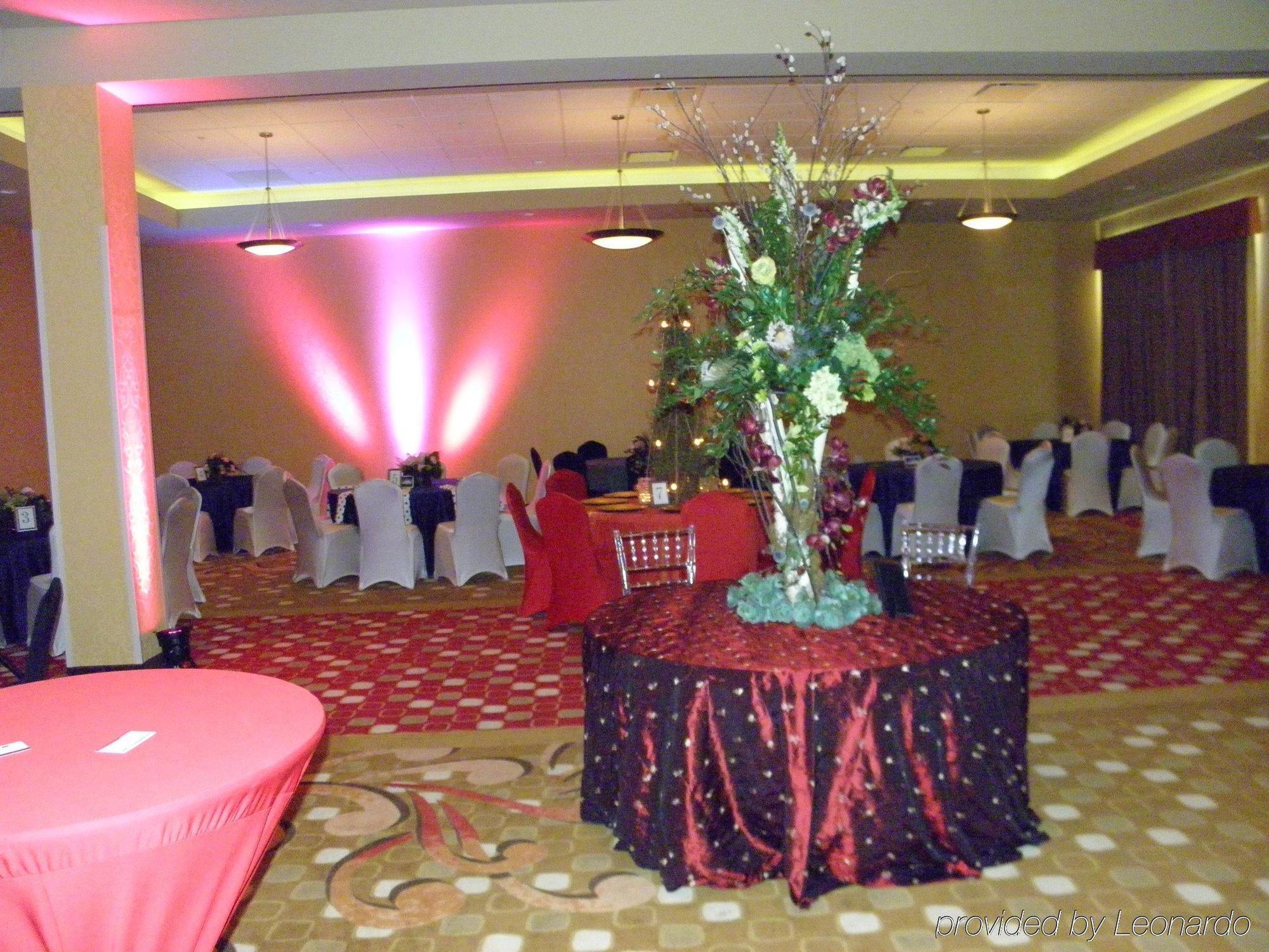 Holiday Inn Omaha Downtown - Waterpark By Ihg レストラン 写真